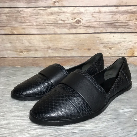 Vince Shoes - Vince snakeskin leather flats black 7